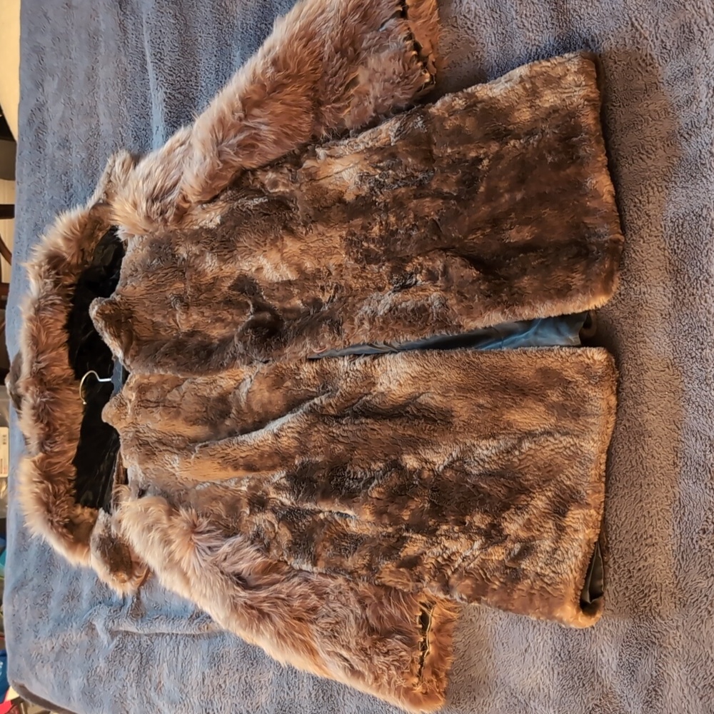 Women's Brown Real Fur Coat - Picture 9 of 14